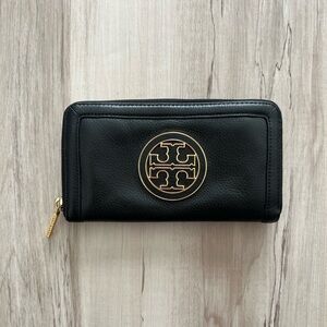 SOLD - Tory Burch Leather Zip Wallet